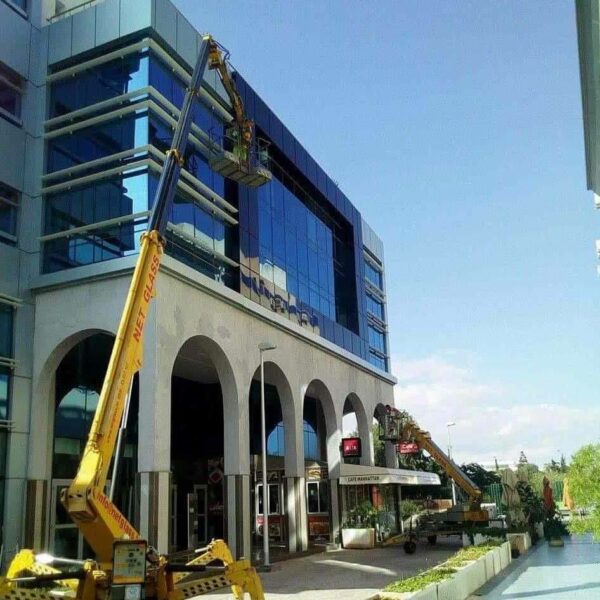 Nettoyage-des-vitres-Tunisie-7 Nettoyage des vitres Tunisie